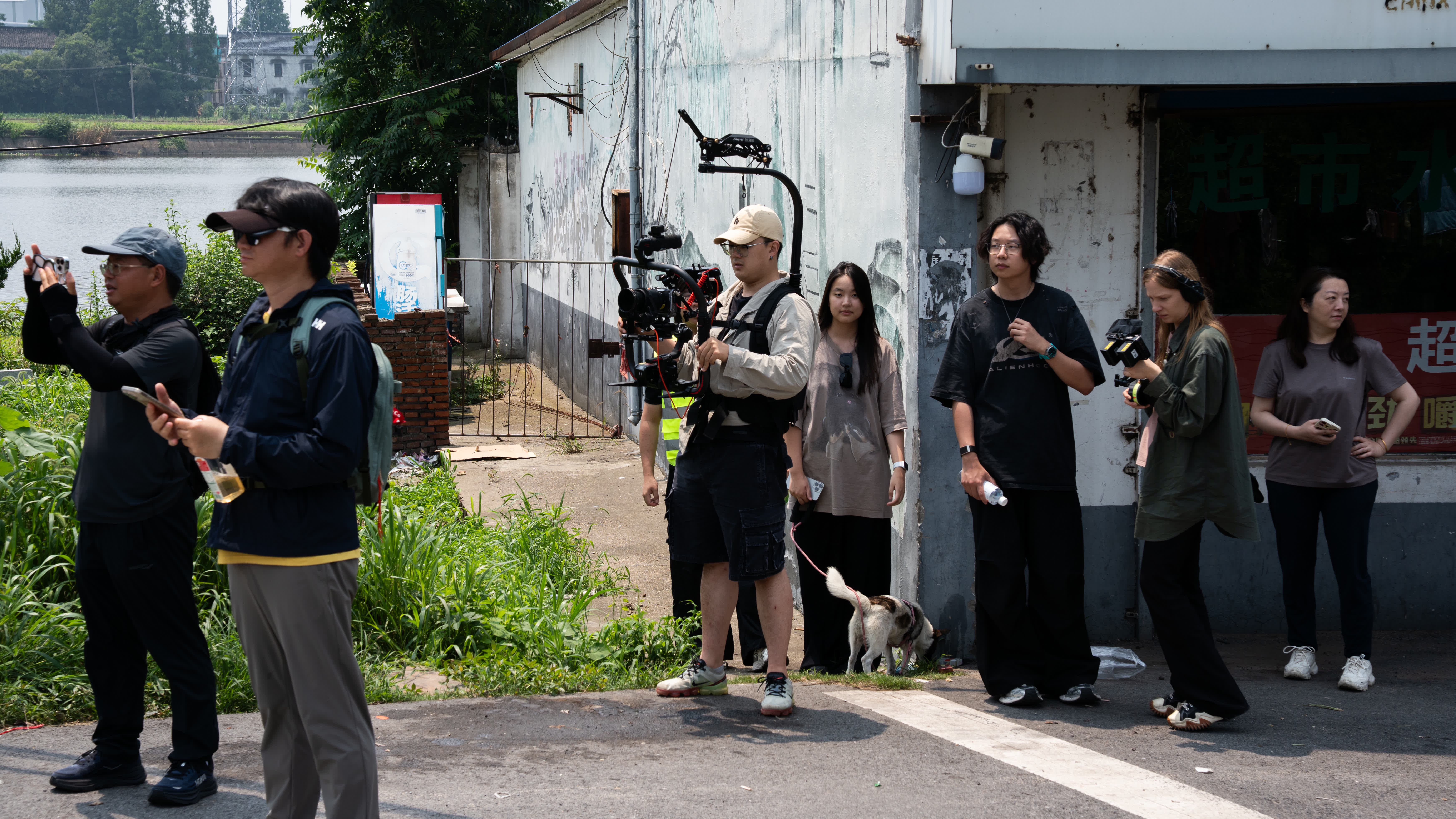 Behind the scenes 03