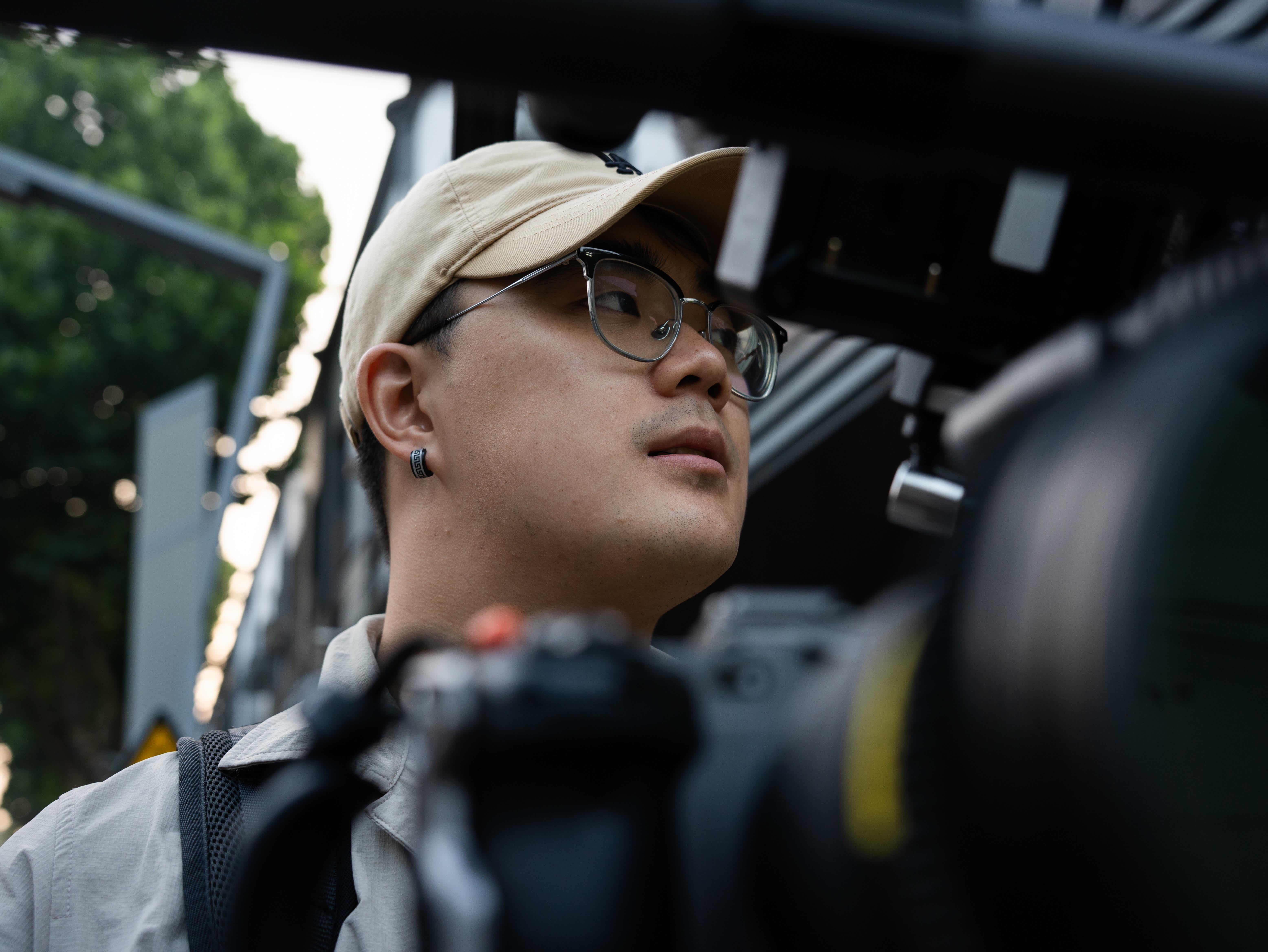 Behind the scenes 23