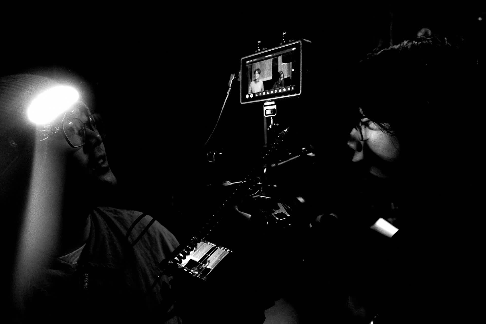Behind the scenes 25