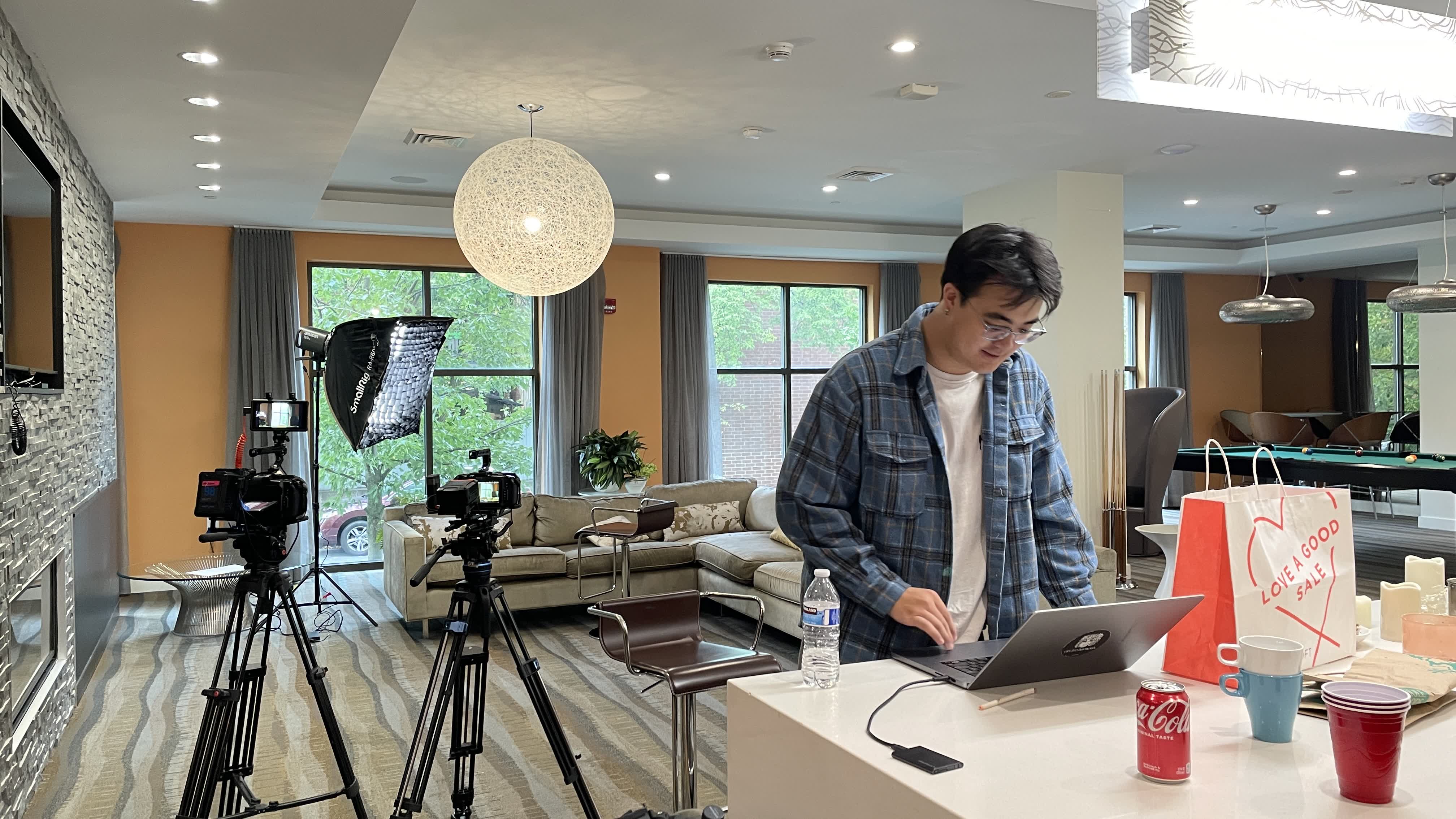 Behind the scenes 30